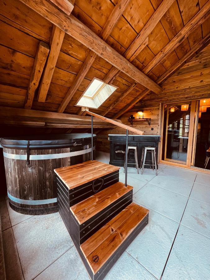 Stone Lake Luxury Lodge ジェラールメ エクステリア 写真